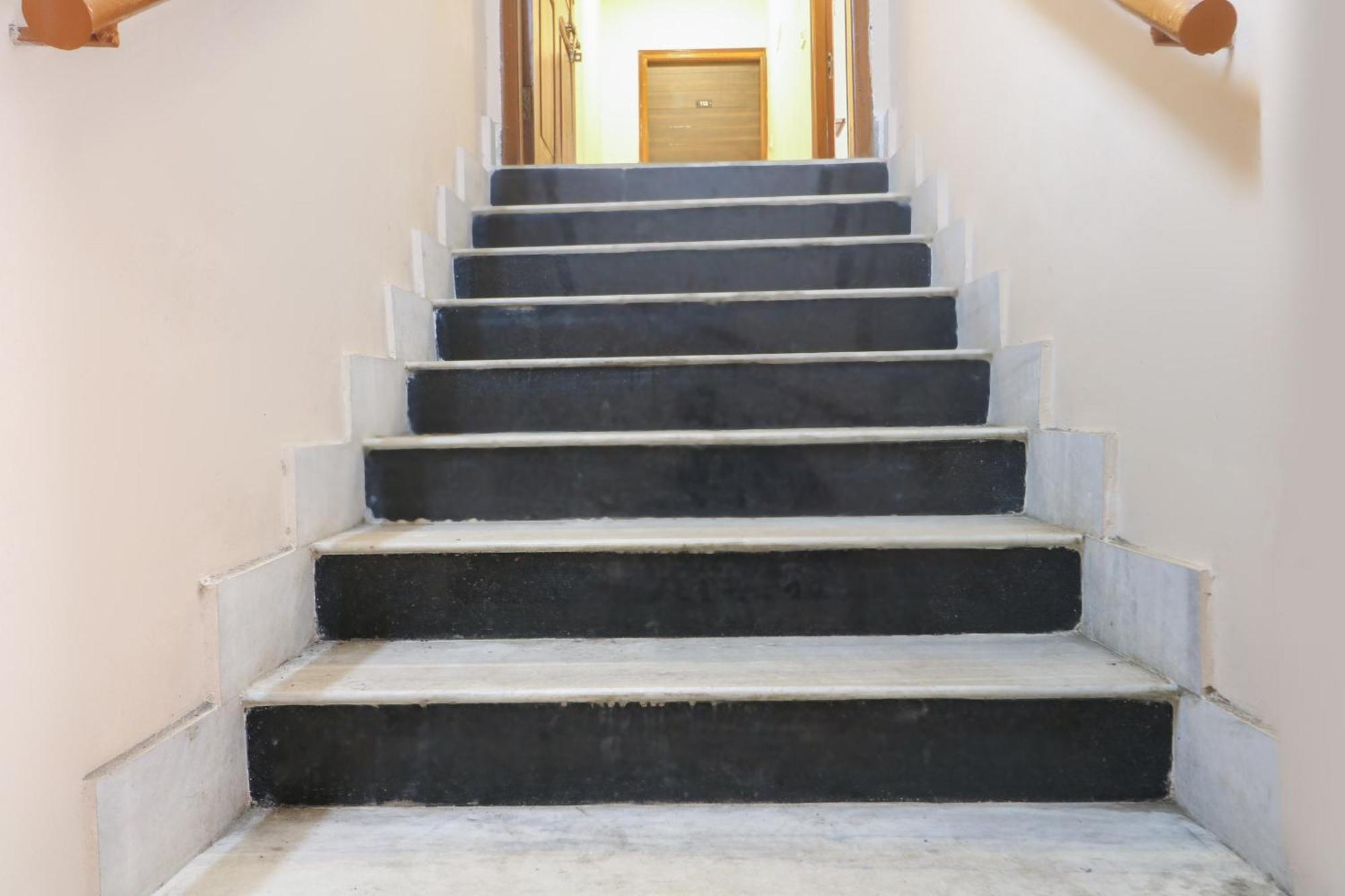 Hotel O Adri Hotels Near Dum Dum Metro Station المظهر الخارجي الصورة